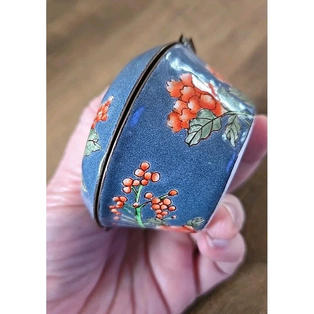 VTG Enameled Granite Ware Butterfly/Floral Brass Hinged Trinket Dish